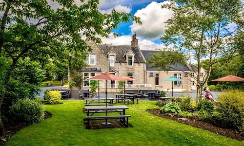 Pinehurst Lodge Hotel