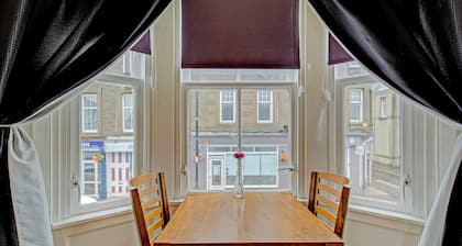 OYO Kinloch Arms Hotel
