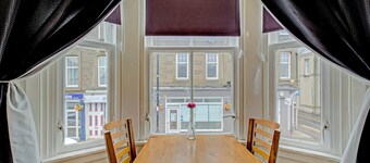OYO Kinloch Arms Hotel