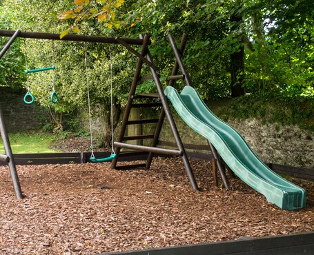Área de juegos infantiles al aire libre