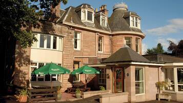 Se sirven desayunos y cenas