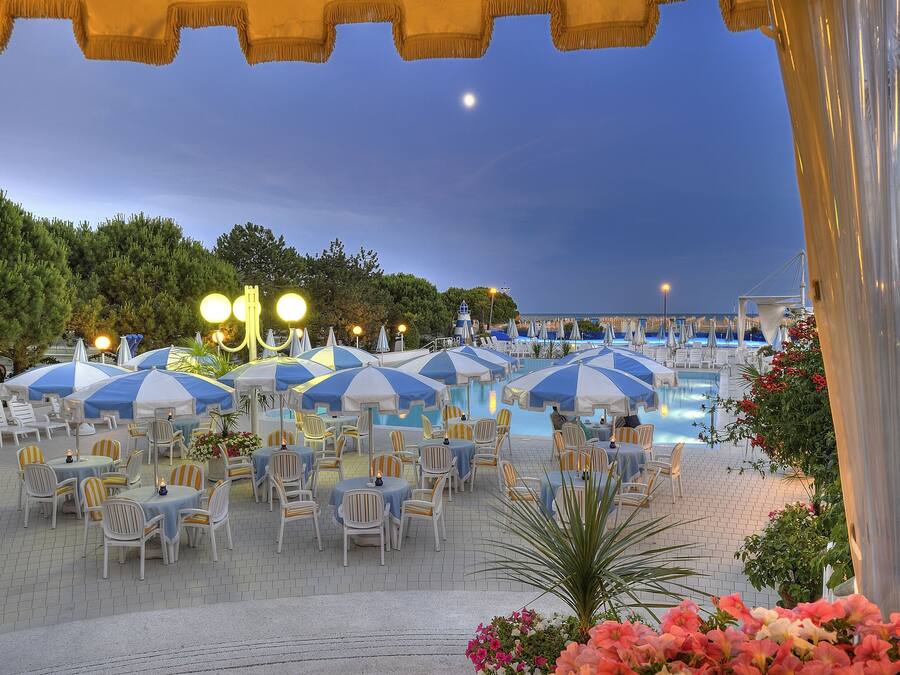 Outdoor pool, pool umbrellas, pool loungers