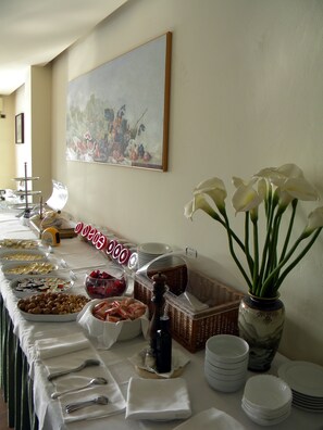 Buffet - Hotel Corone (Caerano di San Marco)