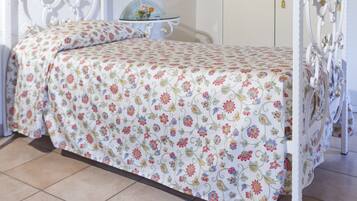 Superior Single Room | Bed sheets