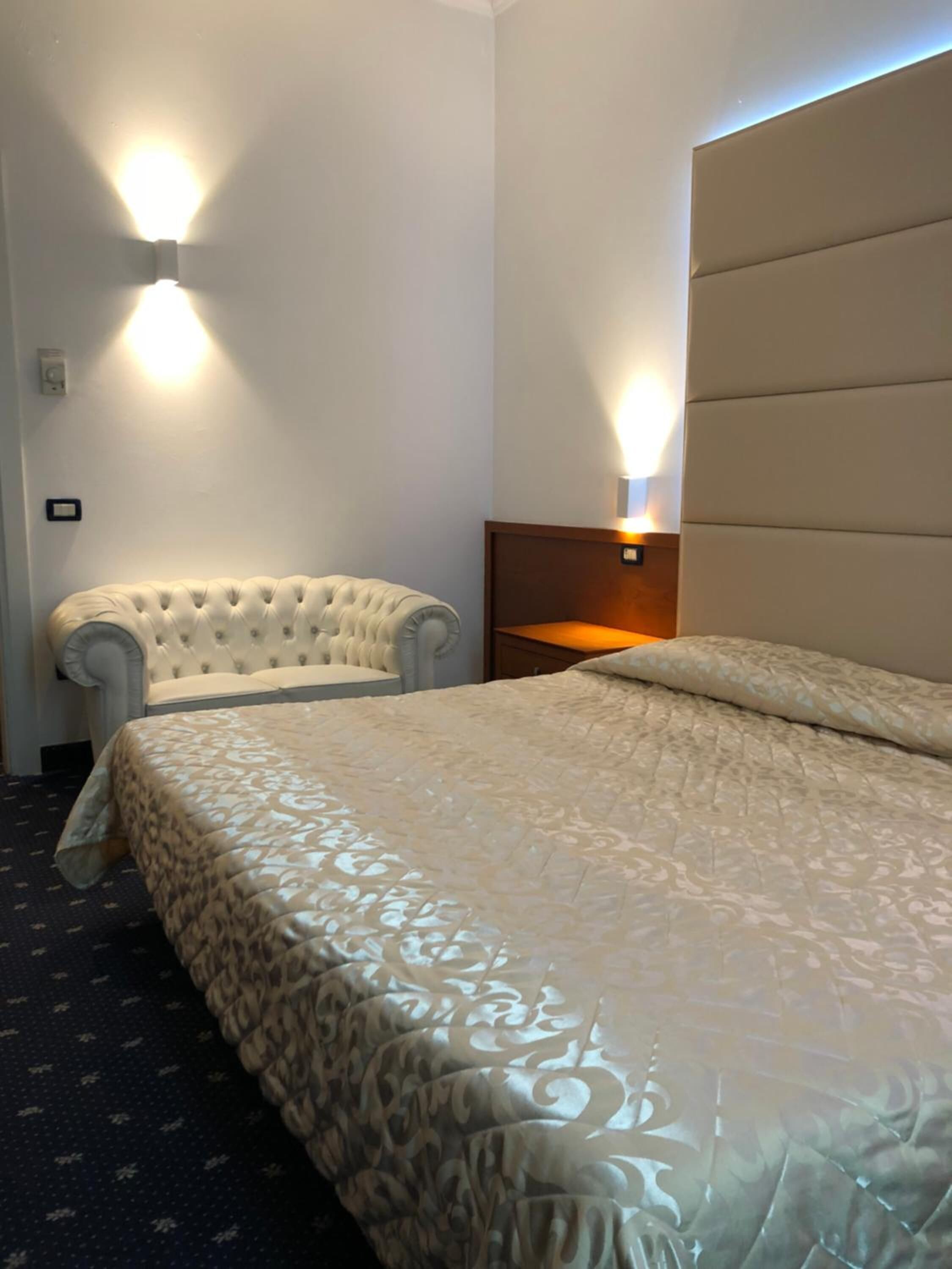 minibar, in-room safe, desk, soundproofing