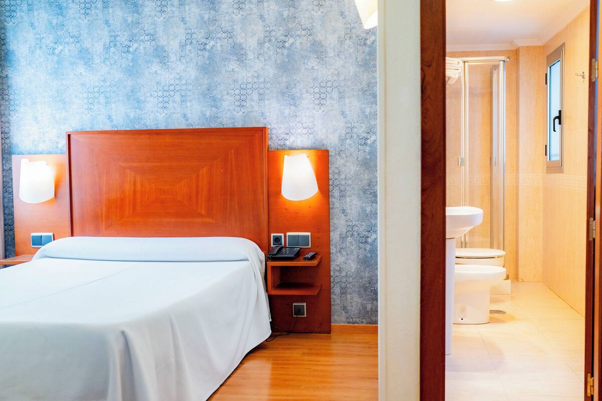 Een kluis op de kamer, een bureau, gratis babybedden, gratis wifi