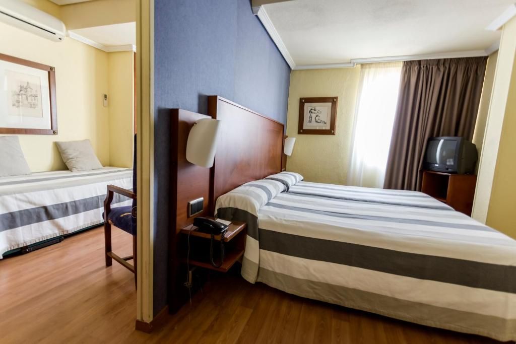 In-room safe, desk, cribs (free), WiFi (free)