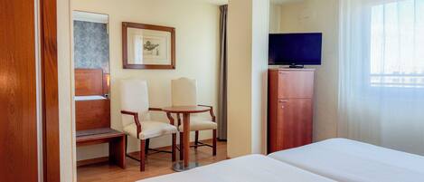 Estudio (Max 2 personas) | Caja fuerte, escritorio, cunas gratuitas y wifi gratis