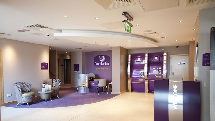 Premier Inn Edinburgh Airport - M9 Jct1