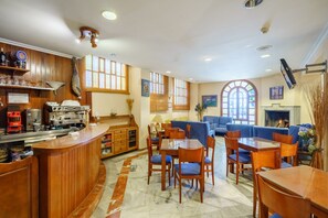 Coffee shop - Hotel Los Castaños (Aracena)