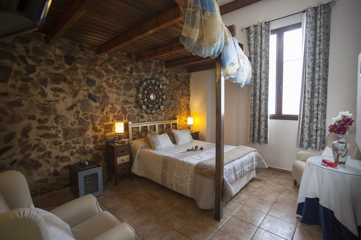 Chambre Double, bain Ă remous