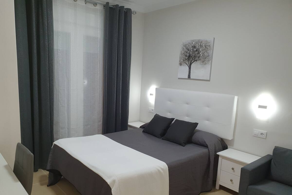 Cunas gratuitas, wifi gratis y ropa de cama