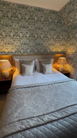 Standard Double Room | Egyptian cotton sheets, premium bedding, in-room safe