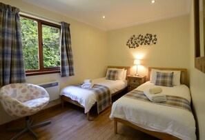 3 bedrooms, premium bedding, individually decorated - Birchbrae Highland Lodges (Fort William)