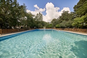 Indoor pool, seasonal outdoor pool - Balneario San Andrès (Canena)