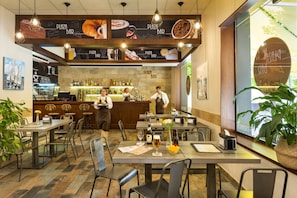 Snack bar