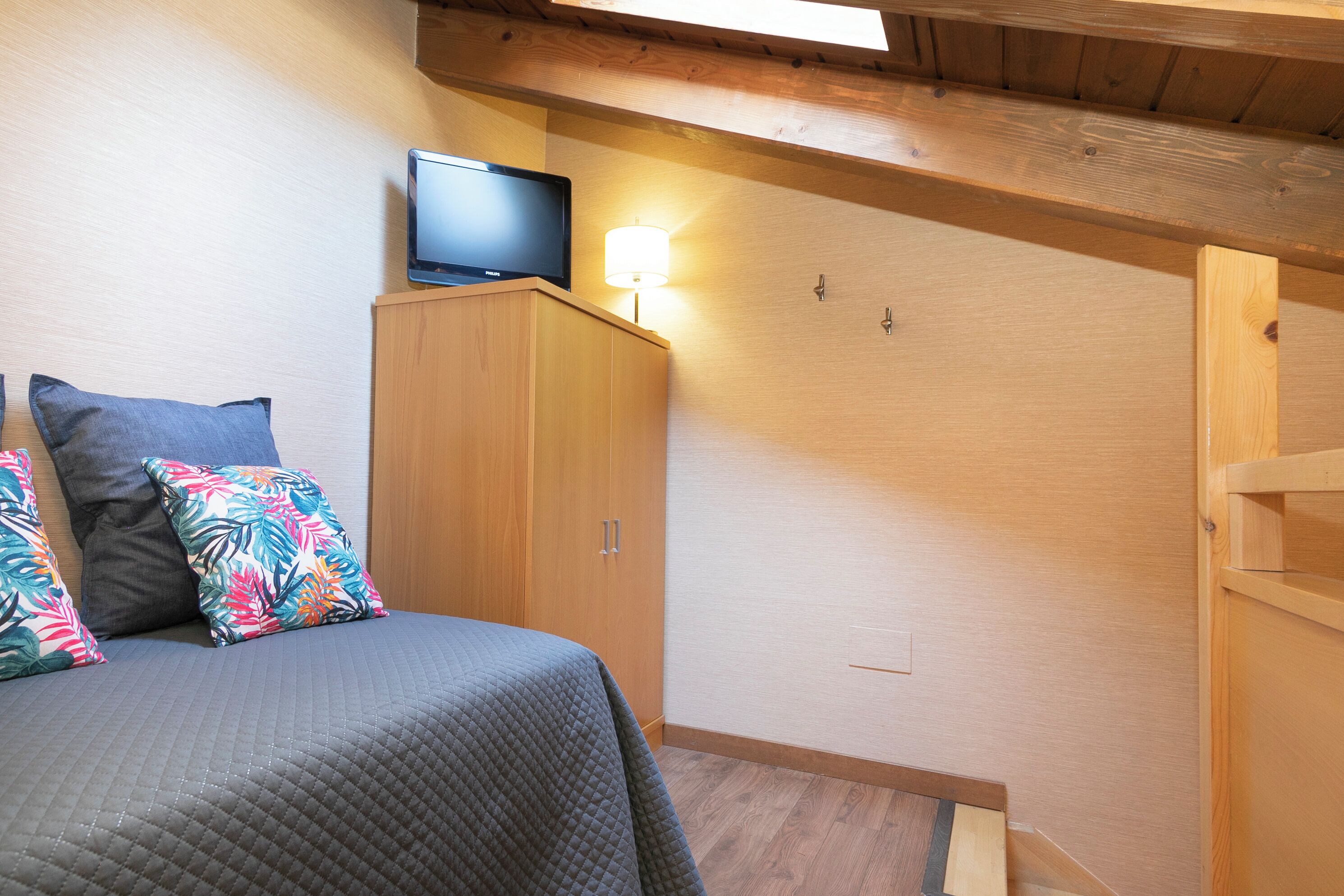 family duplex (3 pax) | blackout curtains, free wifi, bed sheets