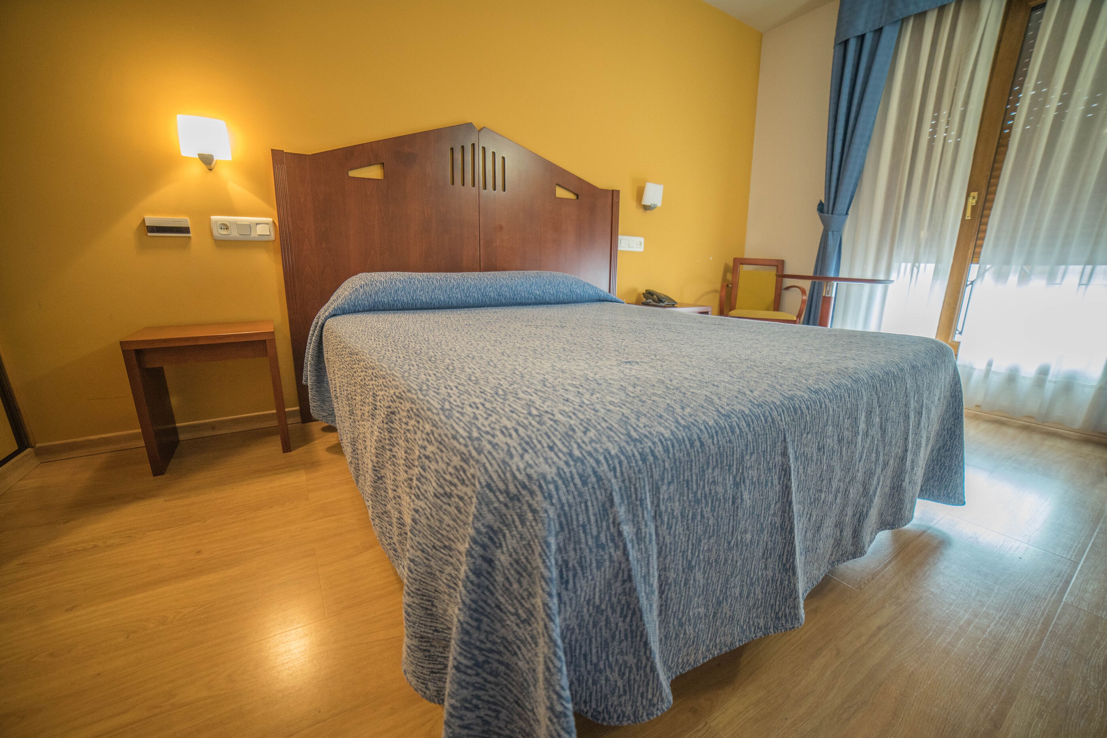 Minibar, in-room safe, desk, soundproofing