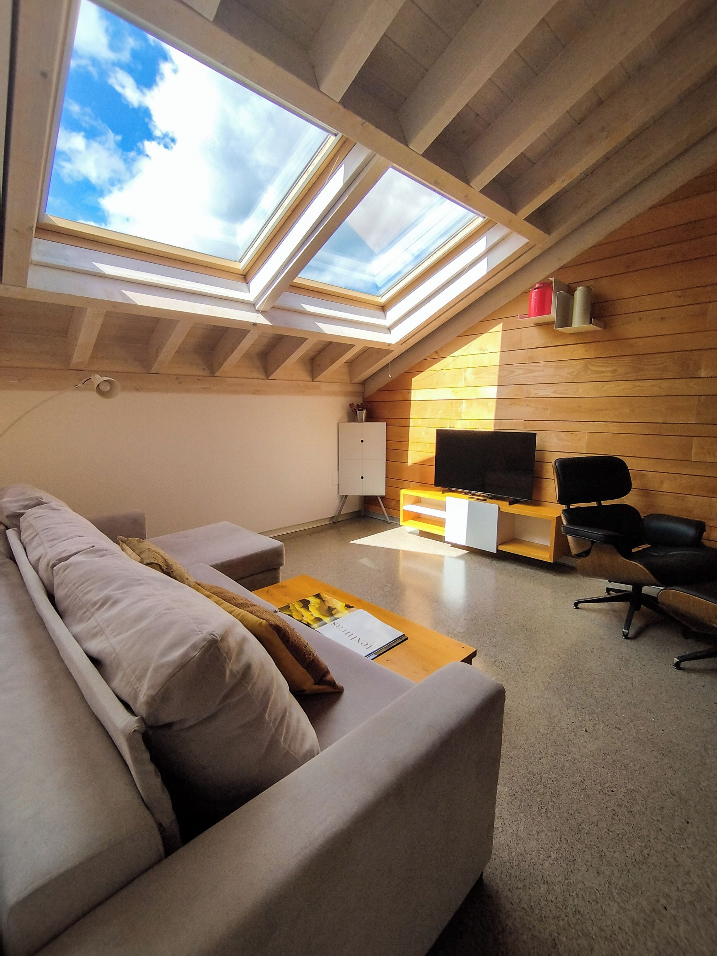 Suite (Home) | Coin séjour