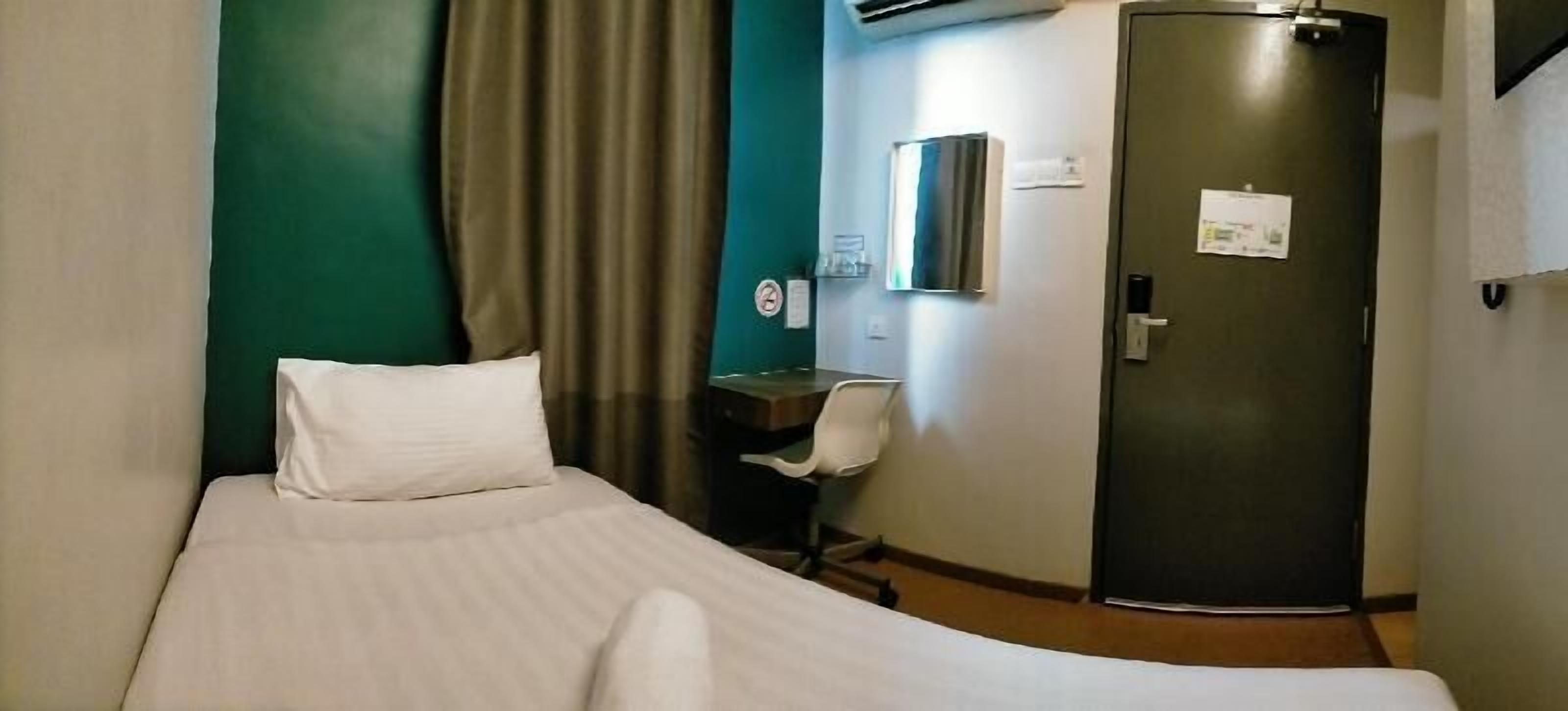 In-room safe, desk, iron/ironing board, free WiFi