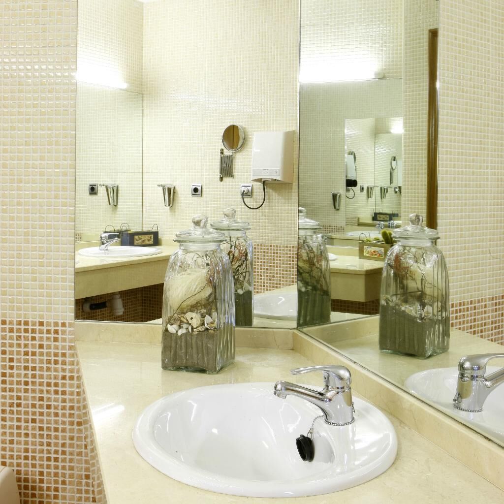 free toiletries, hair dryer, towels