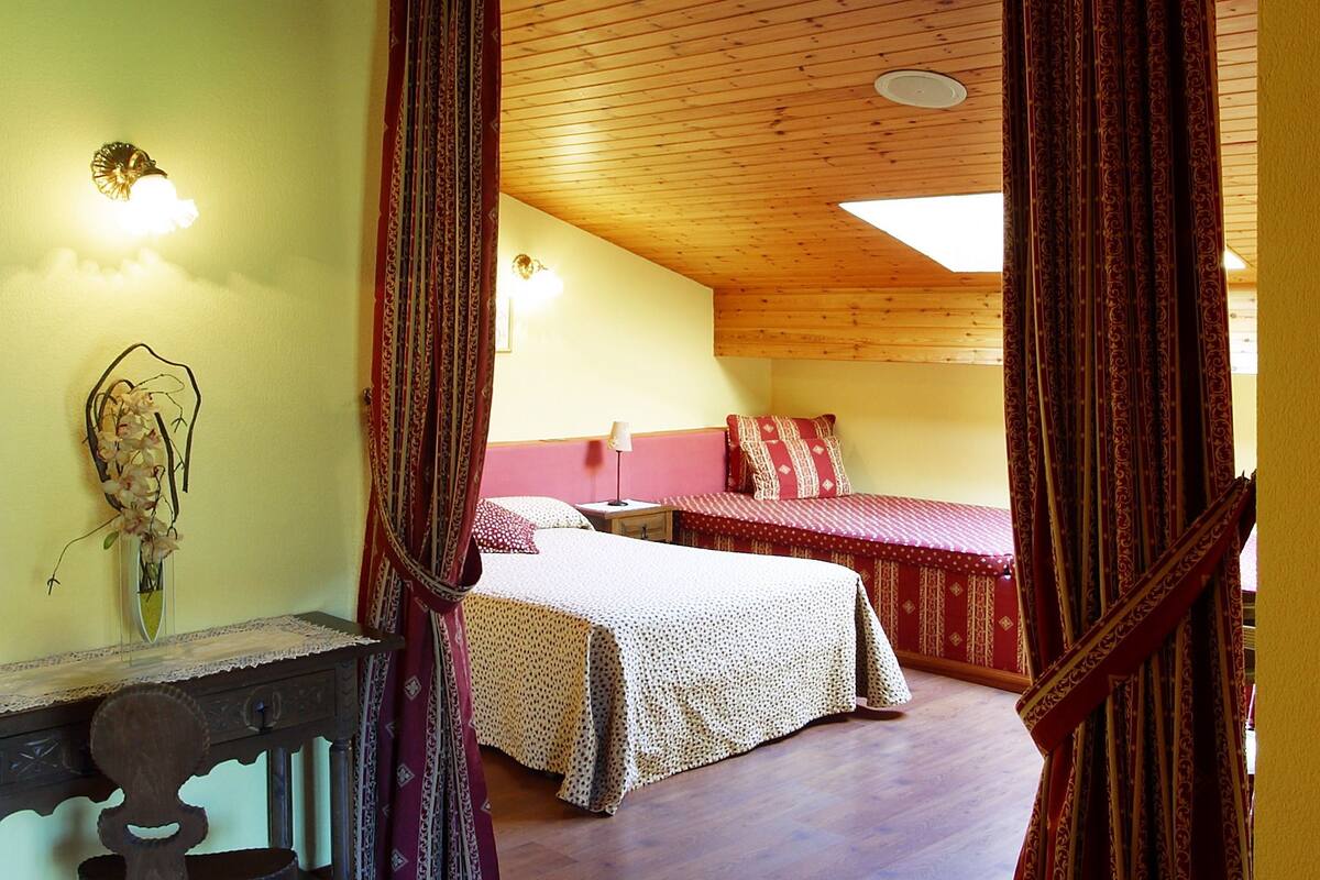 desk, blackout curtains, free cots/infant beds, free wifi