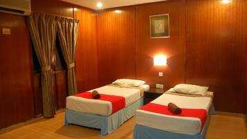 Desk, iron/ironing board, free WiFi