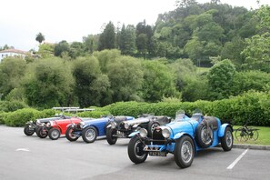 Tempat letak kenderaan sendiri percuma