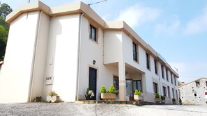 Fachada da propriedade