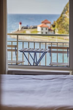 Club Room, Sea View (Silken) | Terrace/patio
