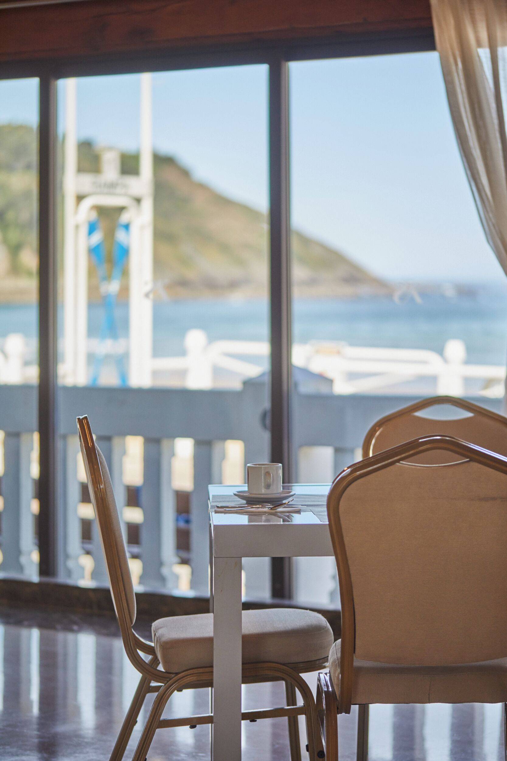 daily buffet breakfast (eur 18 per person)