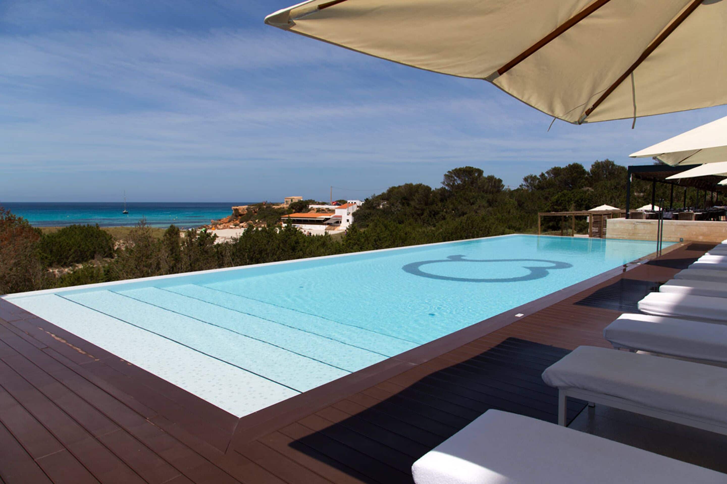 indoor pool, outdoor pool, pool loungers