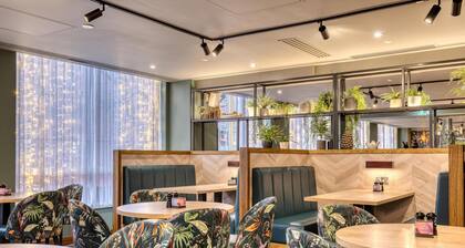 Premier Inn Glasgow Stepps - M80 J3