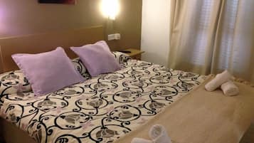 Standard Double Room, 1 Double Bed | Desk, blackout curtains, free cots/infant beds, WiFi