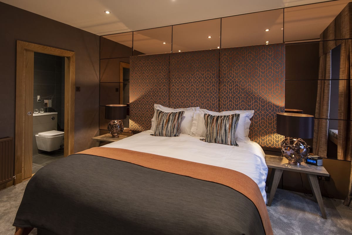 Premium Double or Twin Room, Ensuite (Room 2) | Premium bedding, in-room safe, desk, iron/ironing board