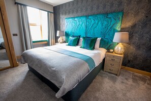Luxury Double or Twin Room, Ensuite (Room 5) | Premium bedding, in-room safe, desk, iron/ironing board - Heathmount (Inverness)