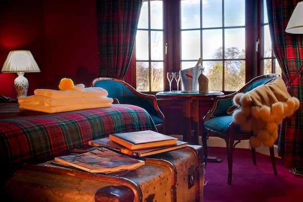 Luxury Double or Twin Room | Egyptian cotton sheets, premium bedding, desk, laptop workspace