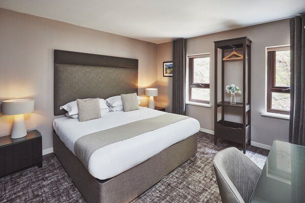 고급 침구, 필로우탑 침대, 객실 내 금고, 다리미/다리미판