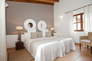 In-room safe, laptop workspace, blackout curtains, free WiFi - Hotel Apartaments Sa Tanqueta De Fornalutx - Adults Only (Fornalutx)