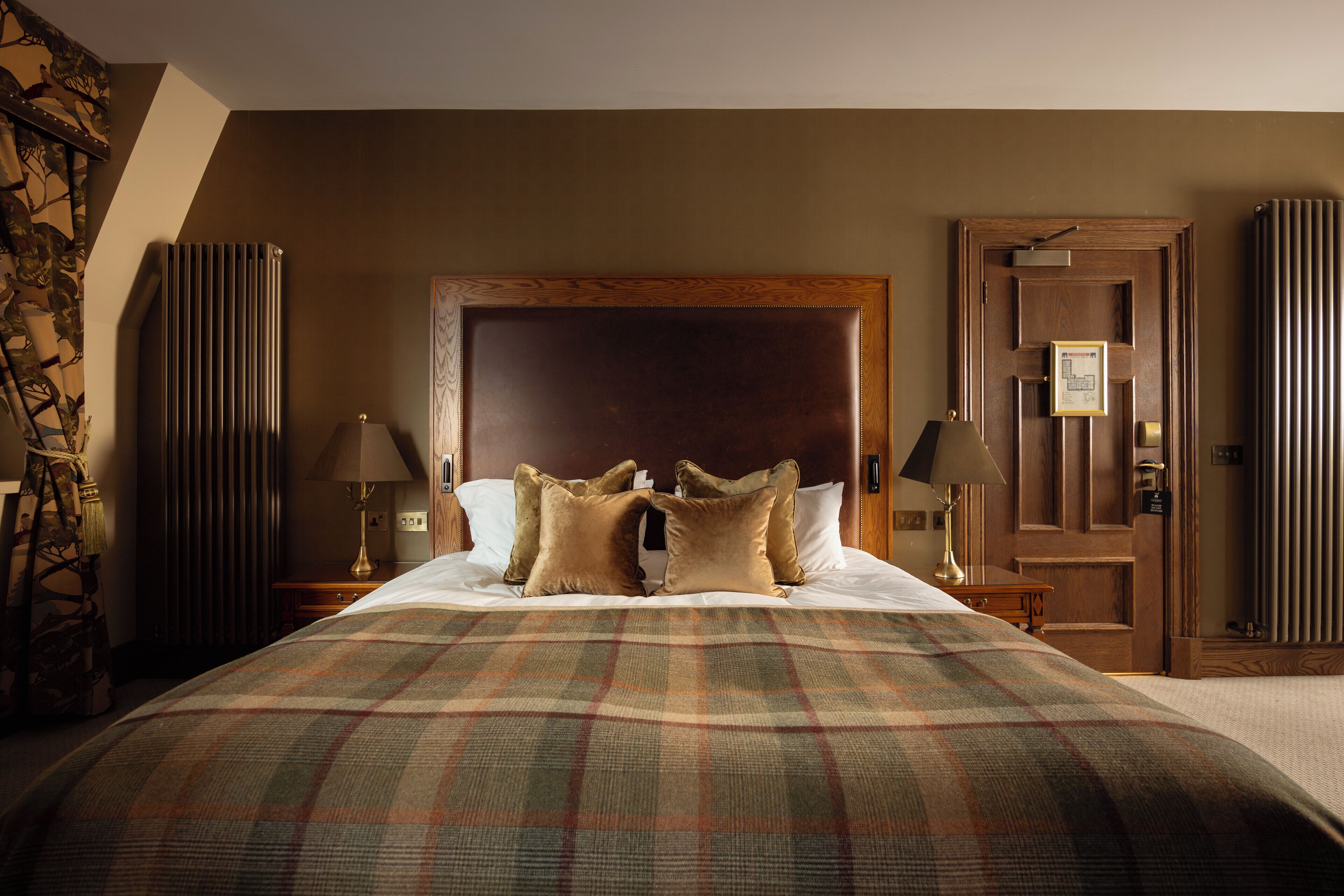 Junior Suite | In-room safe, free WiFi, bed sheets