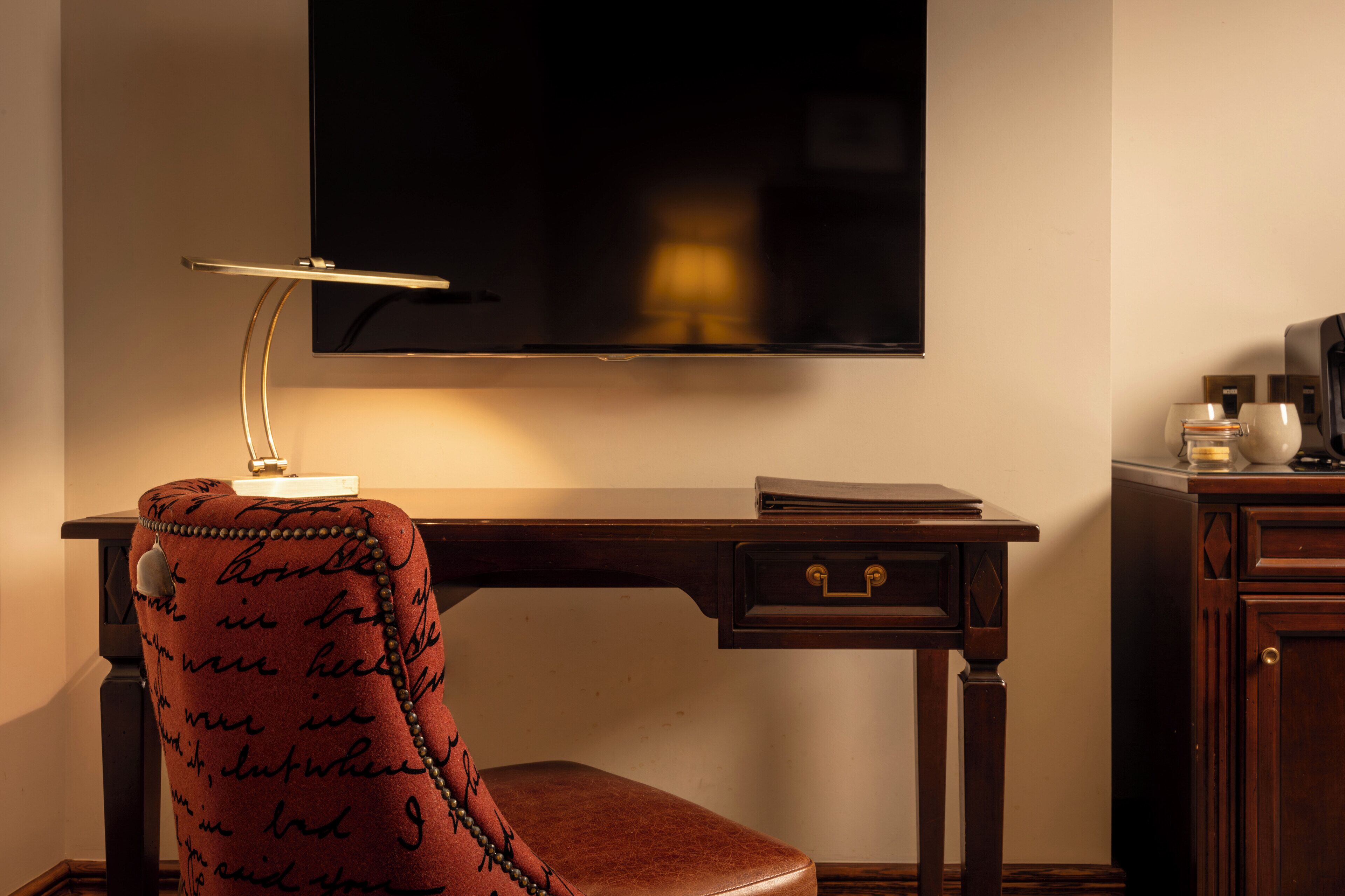 1 bedroom, in-room safe, free wifi, bed sheets