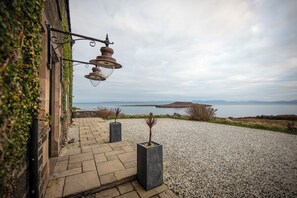 Lobby - The Flodigarry Hotel in the Skye  (Staffin)