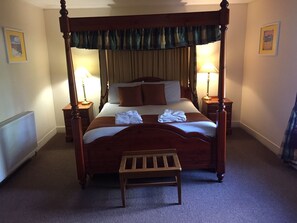 أسرّة أطفال/رضّع (مجانًا) وأسرّة قابلة للطي وواي فاي مجانًا