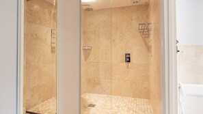 Superior Double Room, Ensuite, Garden View (Twin available) | Bathroom - The Bell At Skenfrith (Abergavenny)