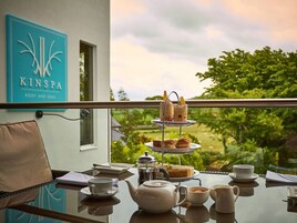 Colazione all'inglese, servita tutte le mattine (15.00 GBP a persona) 