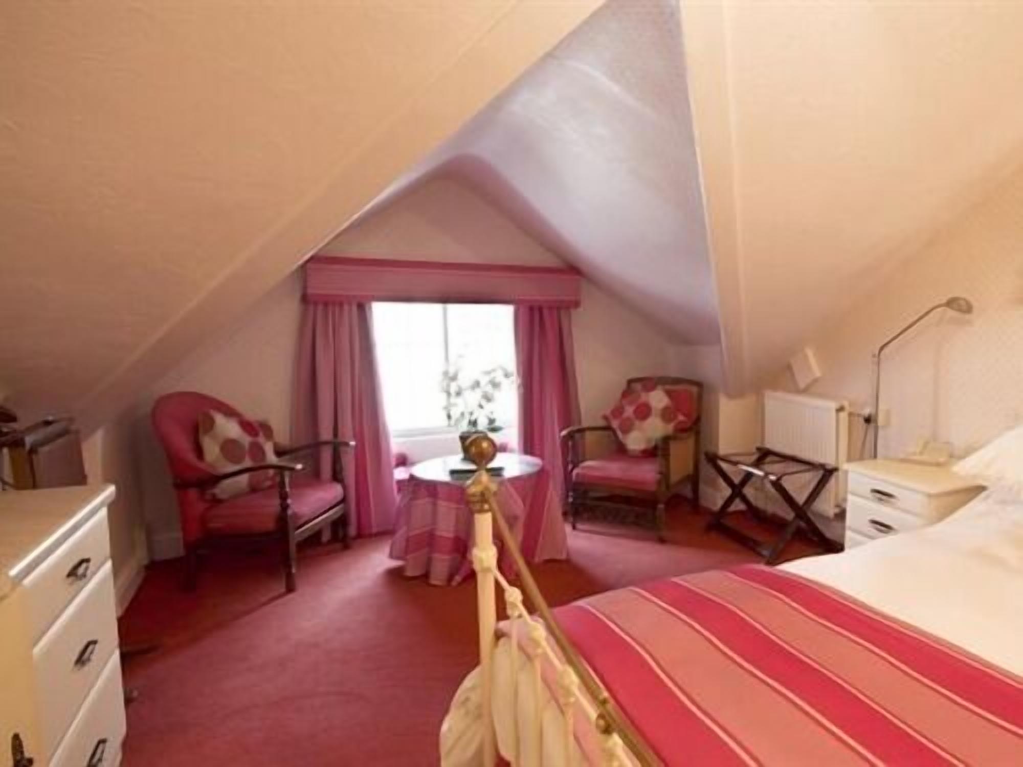 double room, ensuite (room 3)