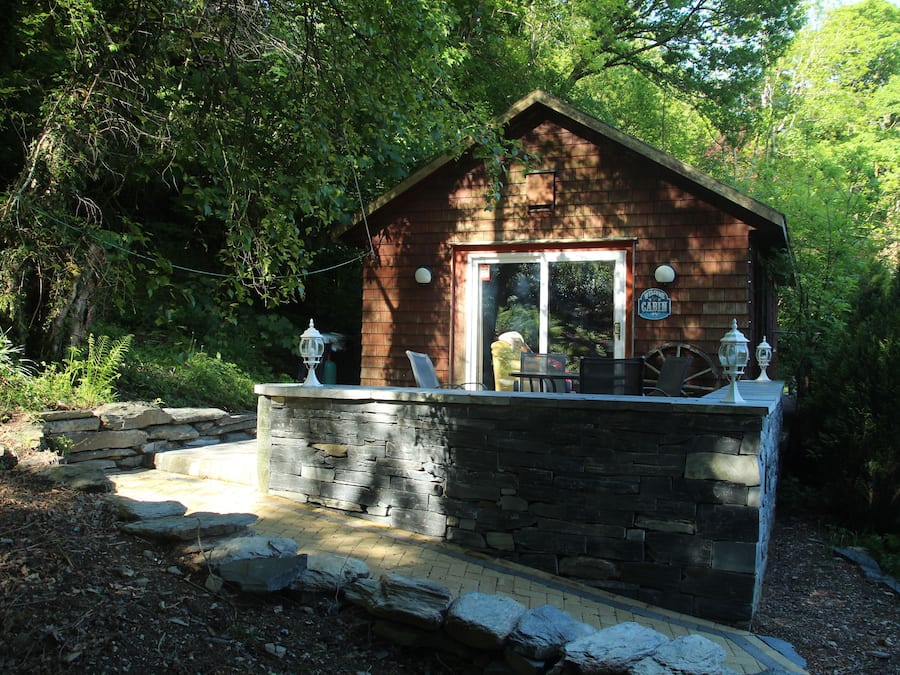 Quartos à prova de som, Wi-Fi de cortesia, roupa de cama