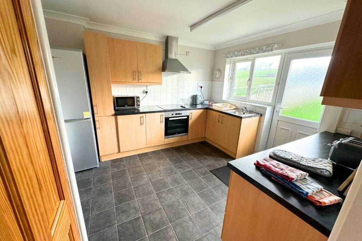 house, 3 bedrooms, sea view | iron/ironing board, free wifi, bed sheets