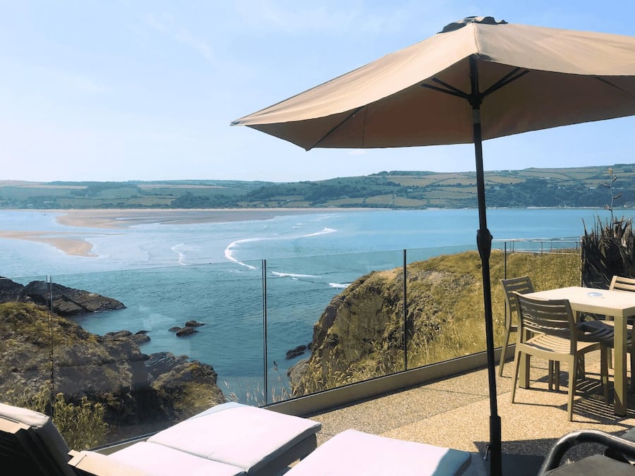 Luxe studio suite, 1 kingsize bed, bubbelbad, uitzicht op zee | Terras