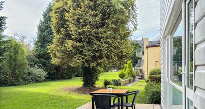 The Ivy Bush Royal Hotel By Compass Hospitality